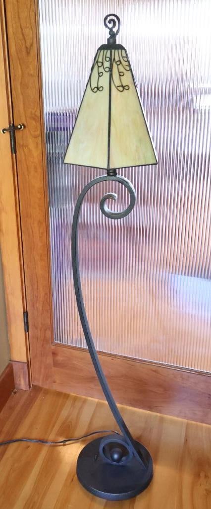 Quoizel Art Nouveau-Style Iridescent Glass and Wrought Iron Floor Lamp: Marked Quoizel, Since 1930. Measures approximately 58" tall. Good pre-owned condition with light surface wear consistent with use.