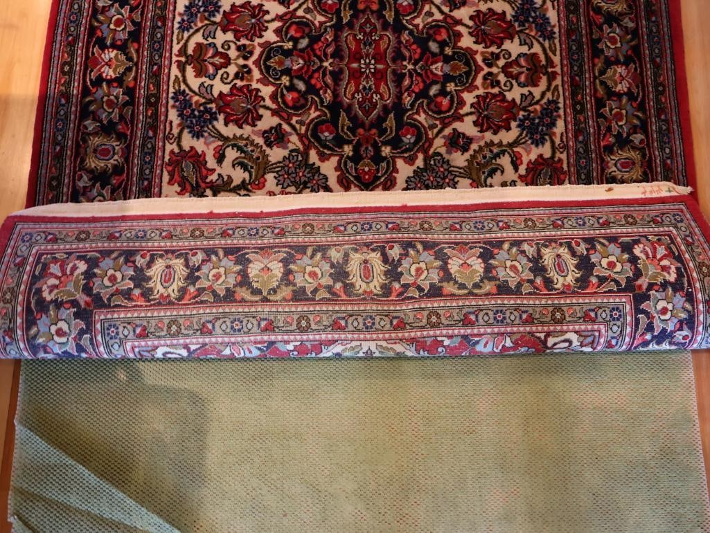 Hand-Knotted Persian-Style Floral Area Rug - 7