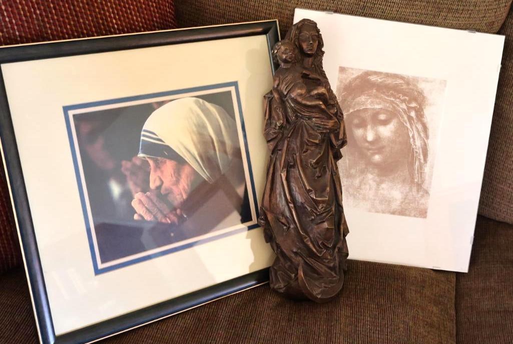 Vintage Religious and Sacred Art 3-Piece Collection (1 of 10)