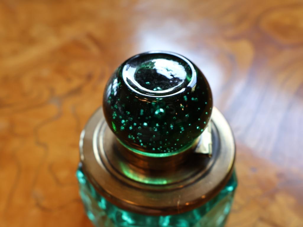 Vintage Emerald Green Glass Hinged Inkwell with Metal Mount - 2
