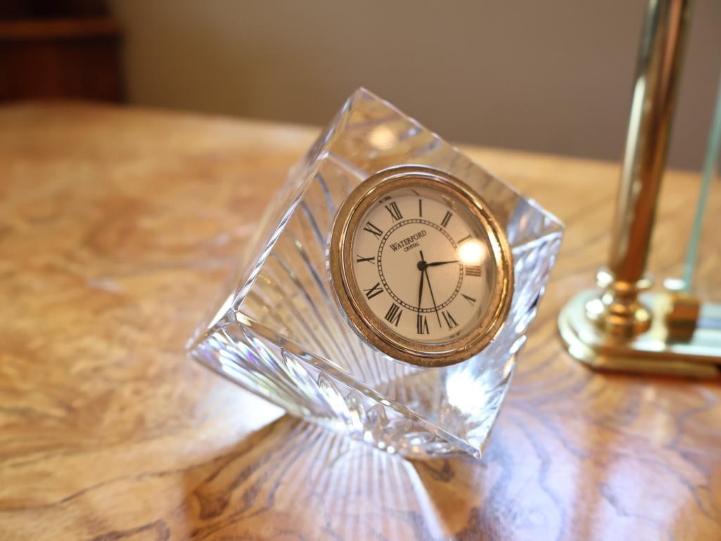 Three Decorative Quartz Desk Clocks - 5