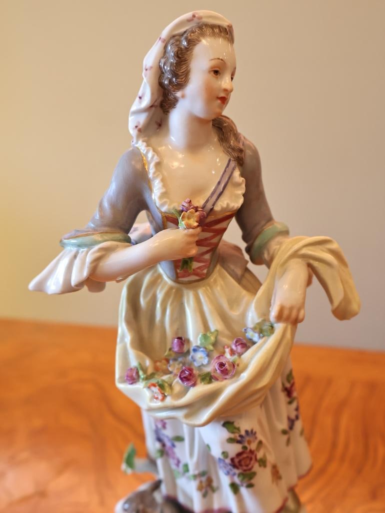 Pair of Meissen Porcelain Pastoral Figurines - 16