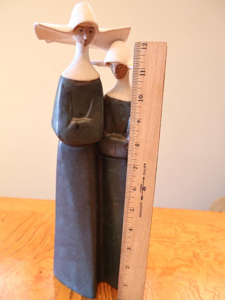 Lladro Two Nuns / Sisters Porcelain Figurine Matte Finish - 4