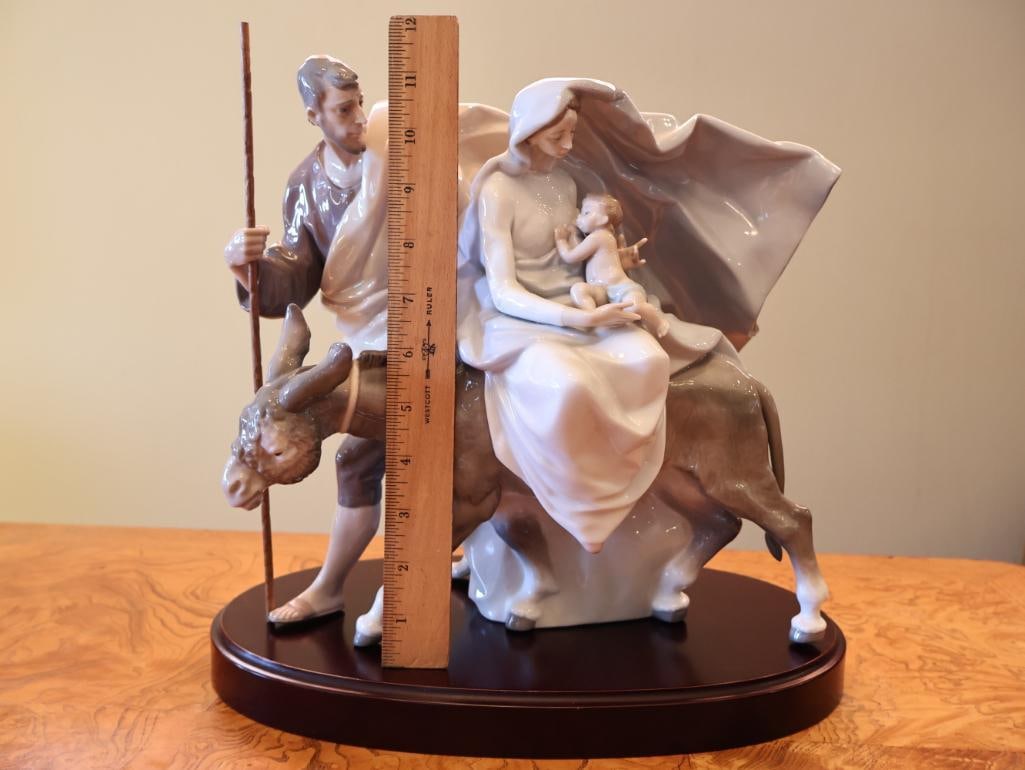 Large Lladro Holy Family Flight into Egypt Porcelain Figural Group on Wood Base - 2