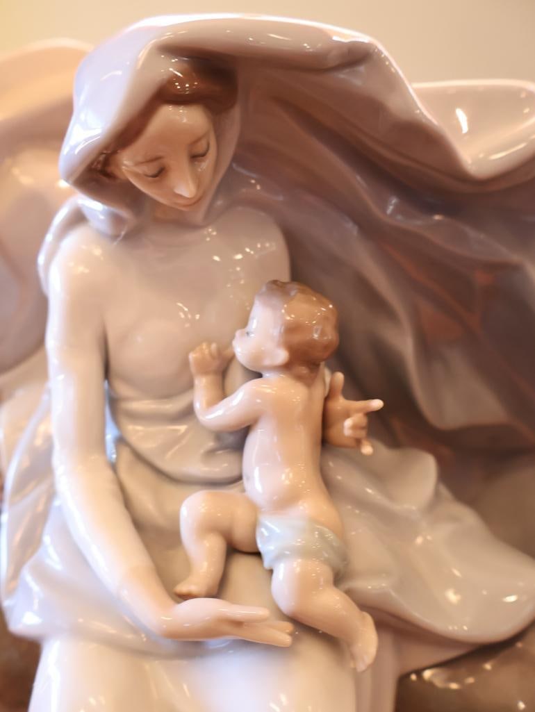 Large Lladro Holy Family Flight into Egypt Porcelain Figural Group on Wood Base - 5