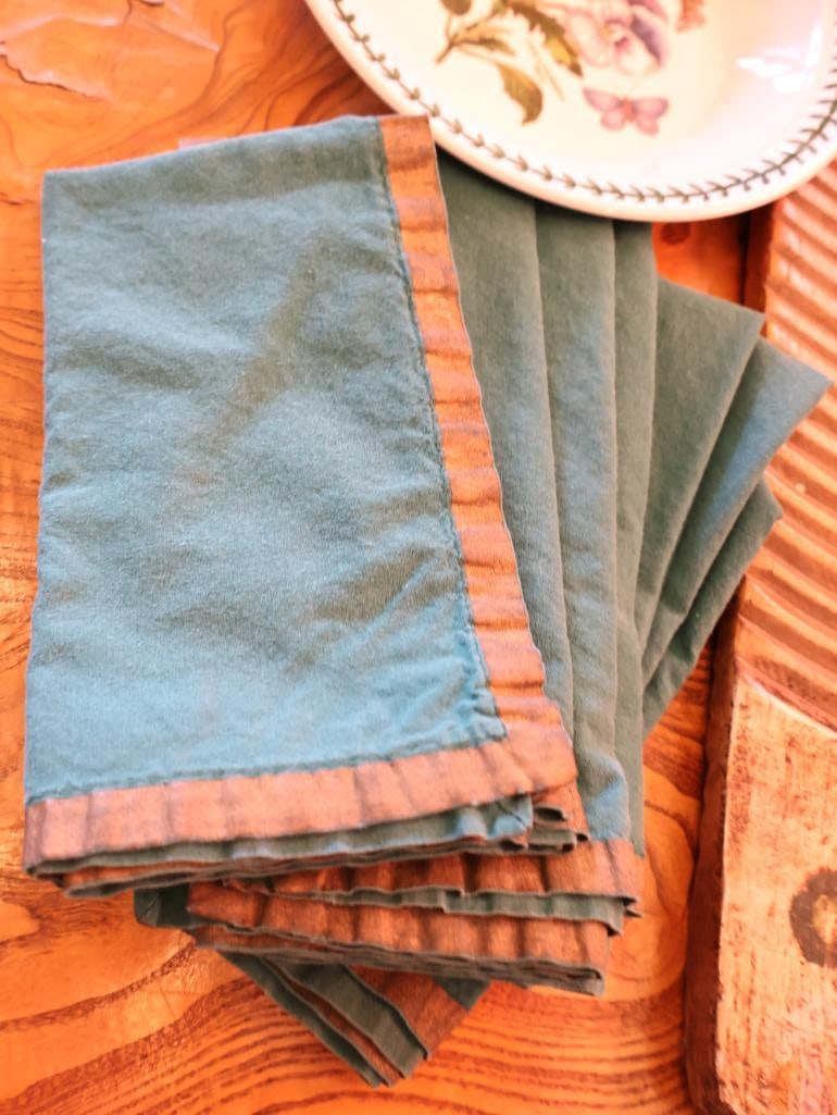 Vintage Entertaining Lot - 2