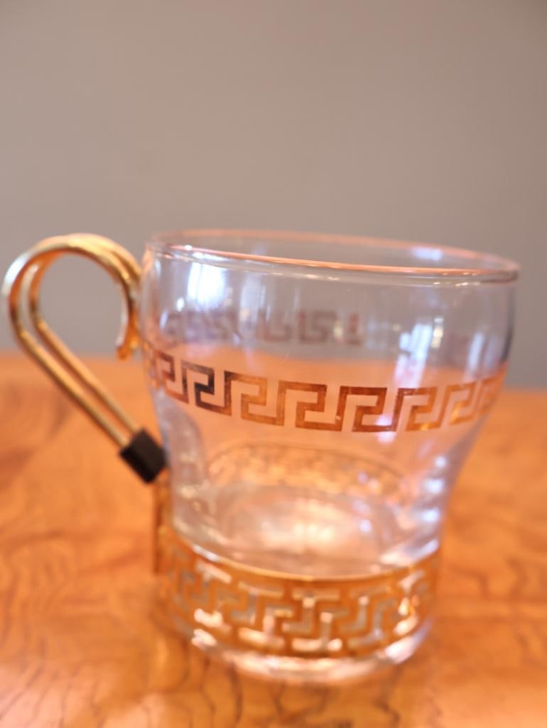 Vintage Hollywood Regency Greek Key Glass Cups and Florentine Gilt Serving Trays - 4