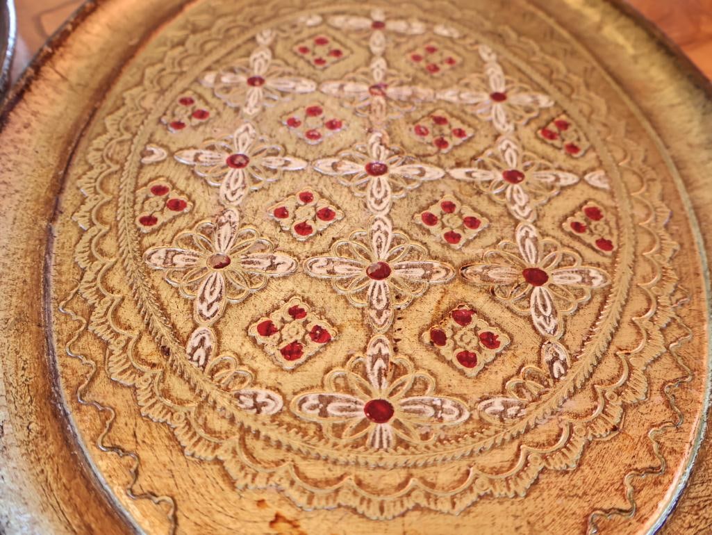 Vintage Hollywood Regency Greek Key Glass Cups and Florentine Gilt Serving Trays - 7