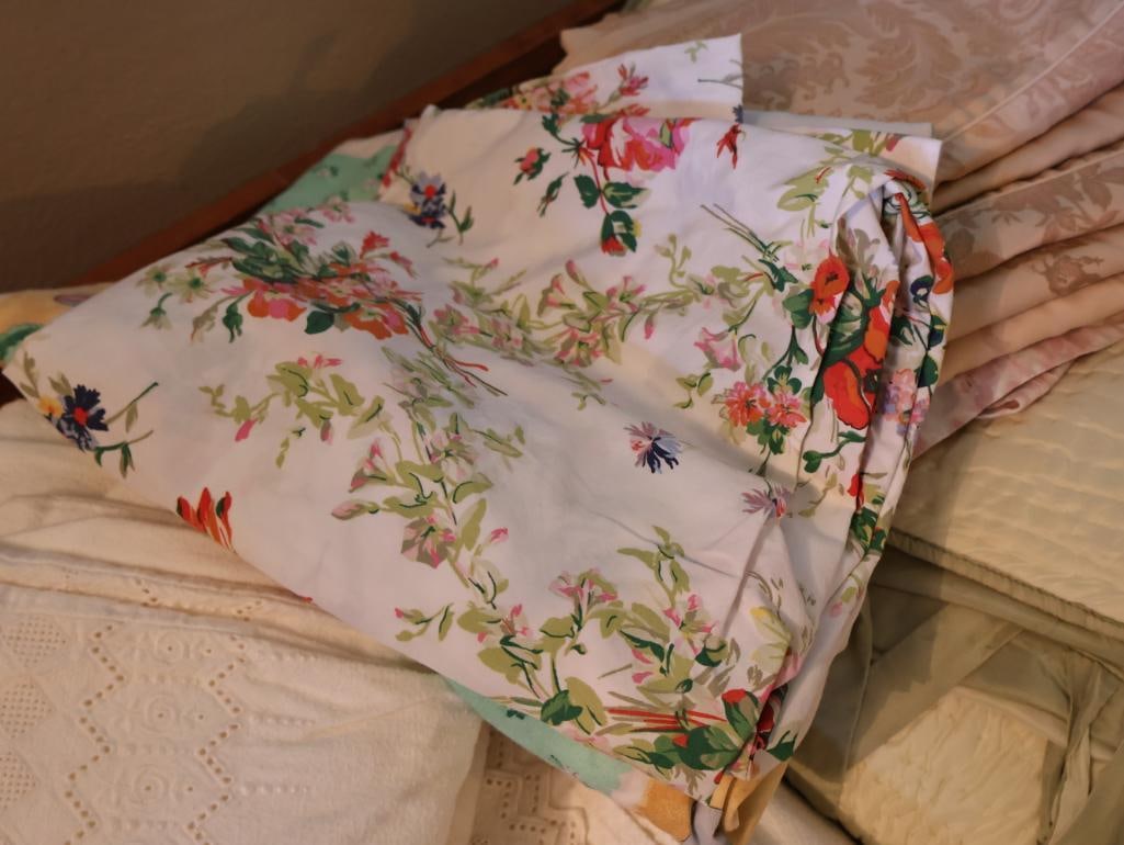Lovely Knit Throw Blanket and Collection of Sheets - 4