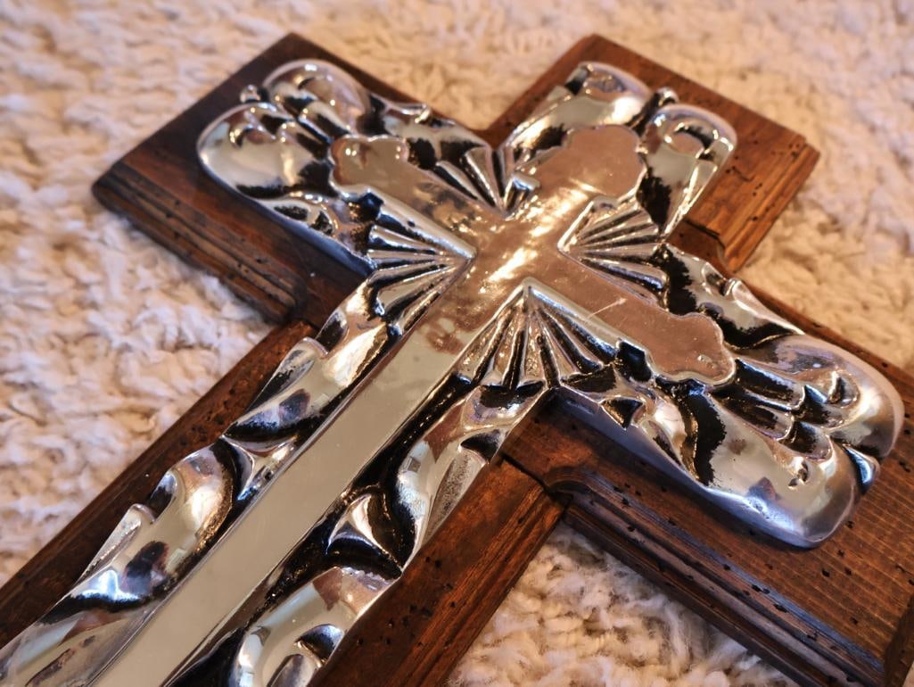 Large Wood Crosses - 8