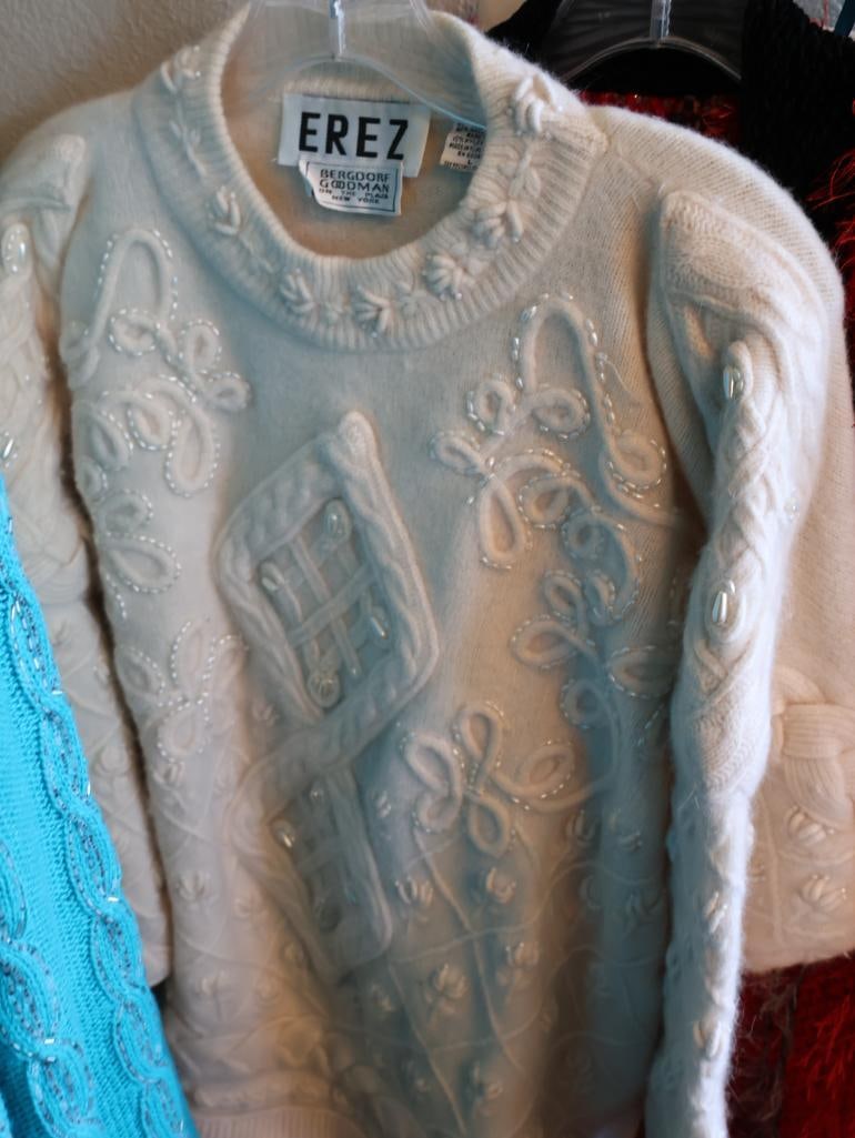 Vintage Sweater and Faux Fur Vest - 7