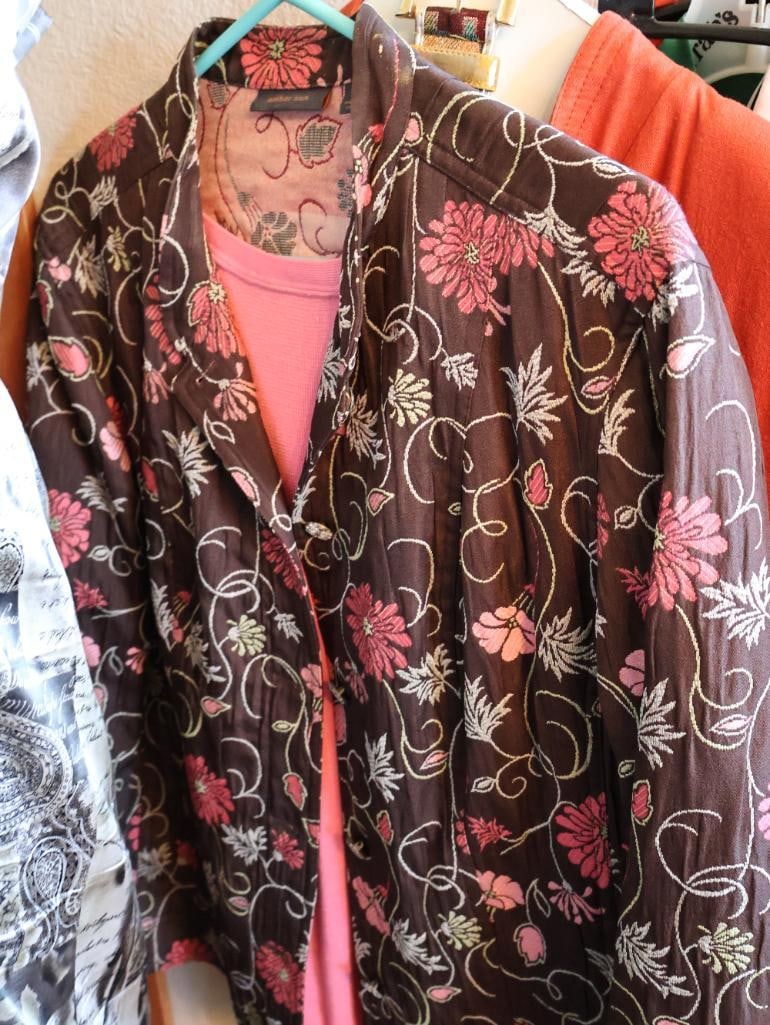 Vintage Embroidered Ladies Suit Jacket and More - 8