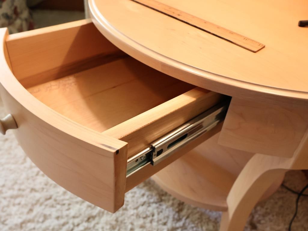 Handmade Wadenstierna Side Table and Pair of Lamps - 5