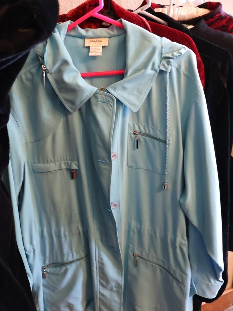 Ladies Jackets and Sweaters - 7