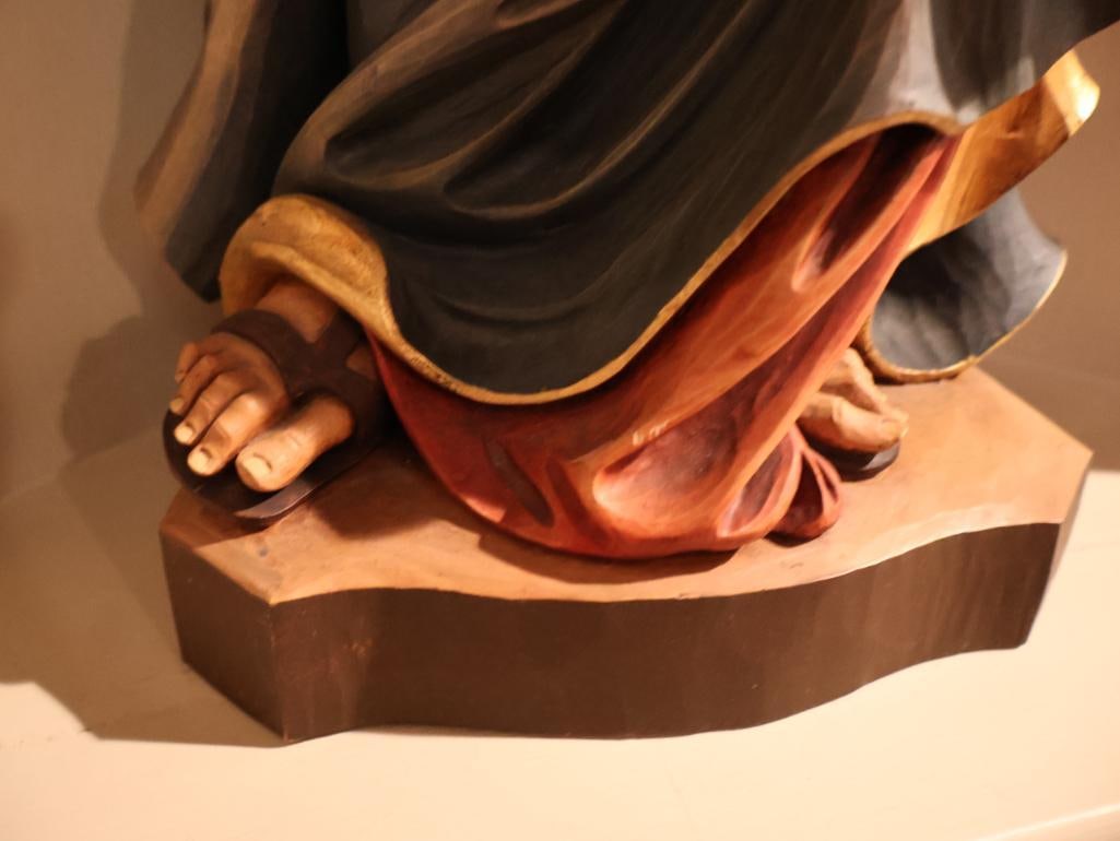 Italian Handmade Wood-Carved Large Statue of Madonna and Child - 6