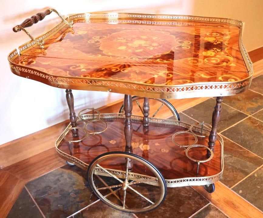 Vintage Mid-Century Italian Marquetry and Polished Brass Bar Cart: Lovely great condition bar cart/drink trolley, featuring intricate inlaid scrolling floral designs with drop leaf sides. Marked 'Made in Italy' on bottom. About 26.5" by 31"