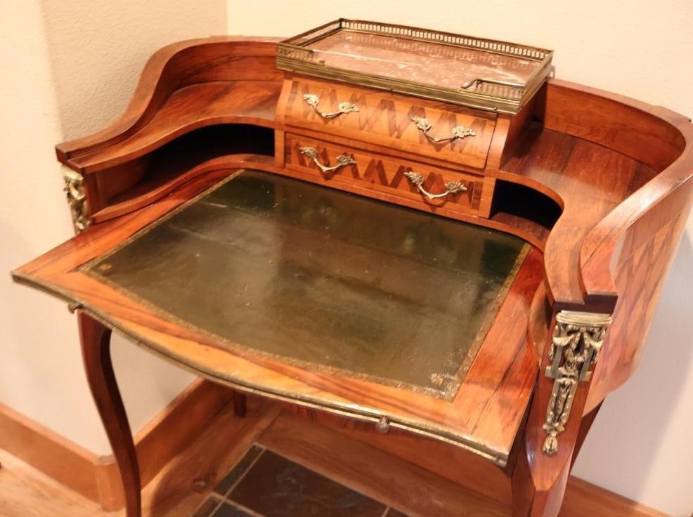 Antique French Louis XV-style marquetry and ormolu-mounted ladies writing desk - 3