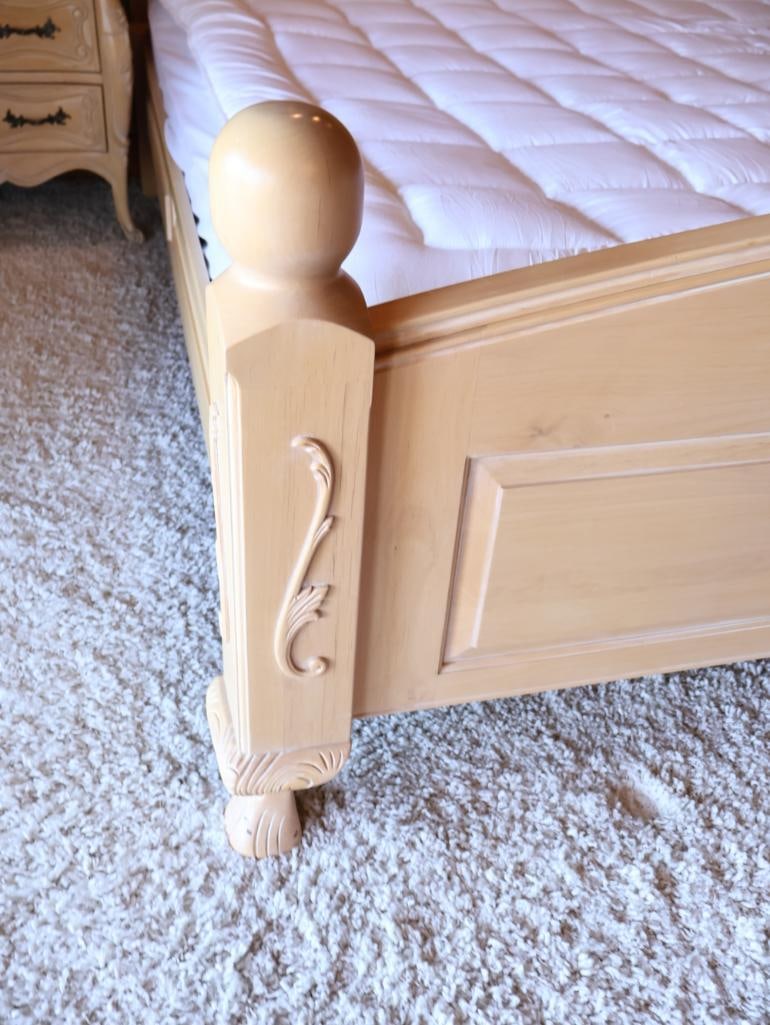 Fremarc Design Country French Carved King Size Bed Frame and Matching Side Tables - 4