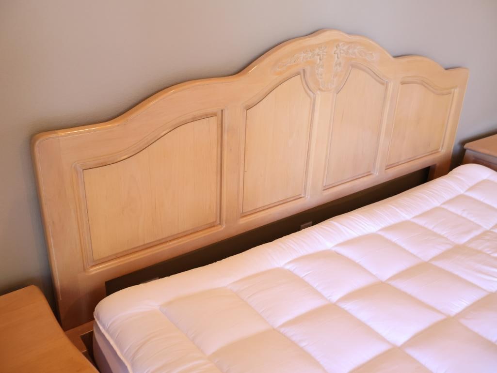 Fremarc Design Country French Carved King Size Bed Frame and Matching Side Tables - 5