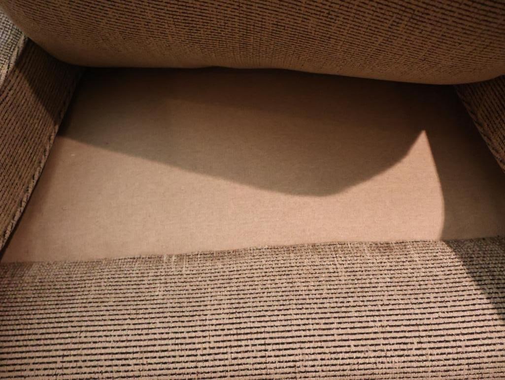 La-Z-Boy Cozy Beige Cloth Sofa - 8