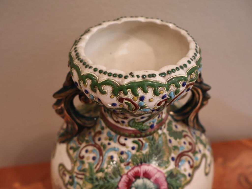 Large Antique Satsuma Style Moriage Iris Vase - 2