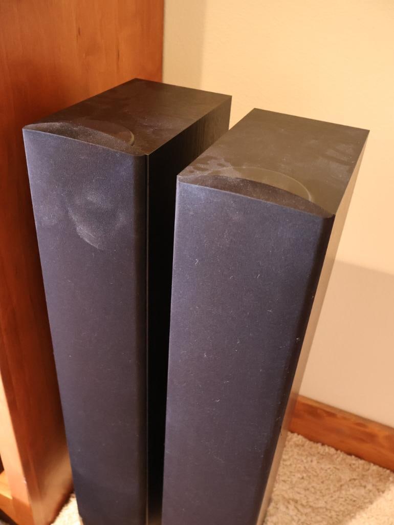 Paradigm Speakers and Velodyne DLS Subwoofer - 8