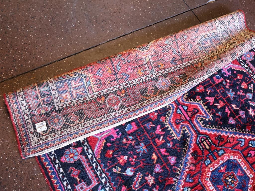 Vintage Hand-Knotted Persian Karadjar Rug - 9