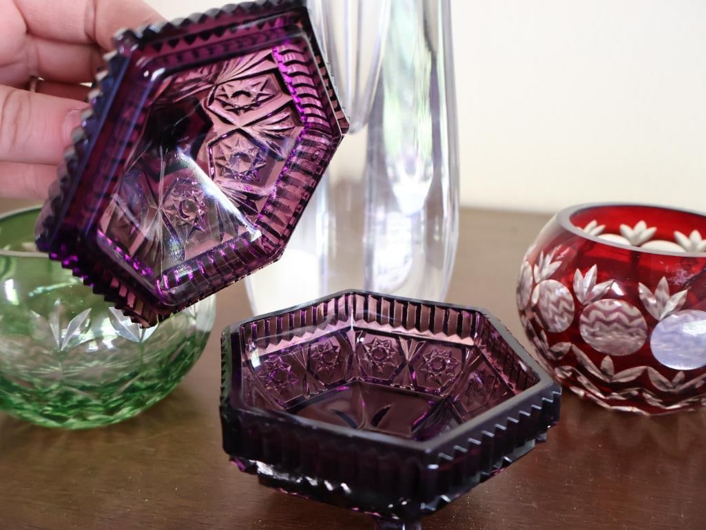 Baccarat Vase and Colored Glass - 3