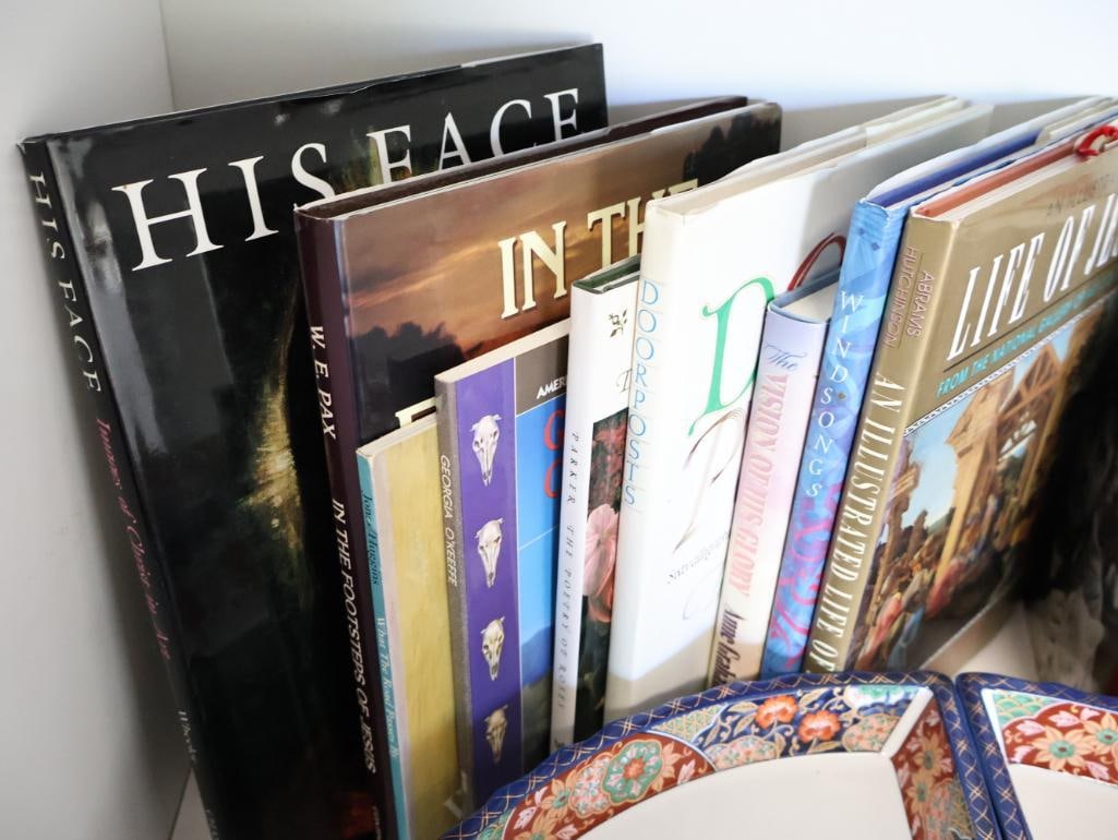 Vintage Japanese Spinning Server and Books - 7