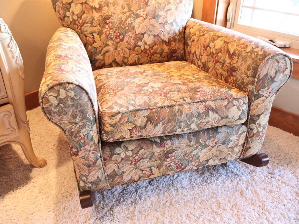 Vintage Floral Comfy Rocking Chair - 2