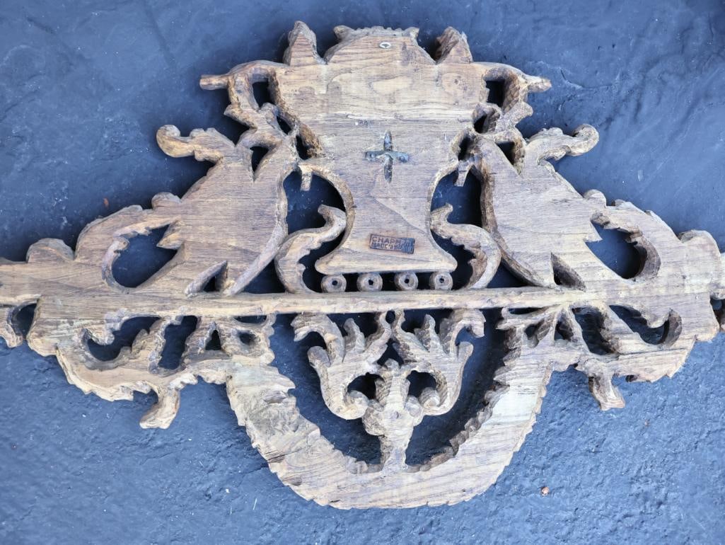 Carved Wood Ornate Pediment and Carving of Three Wise Men - 6