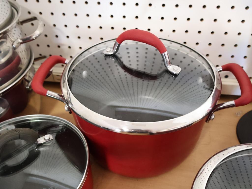 Large Lot of Pots and Pans, Including Le Creuset - 16