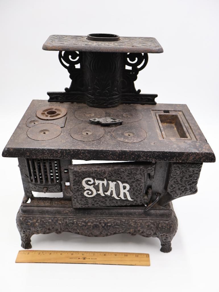Antique STAR Cast Iron Toy Cook Stove with Ornate Detail - 3