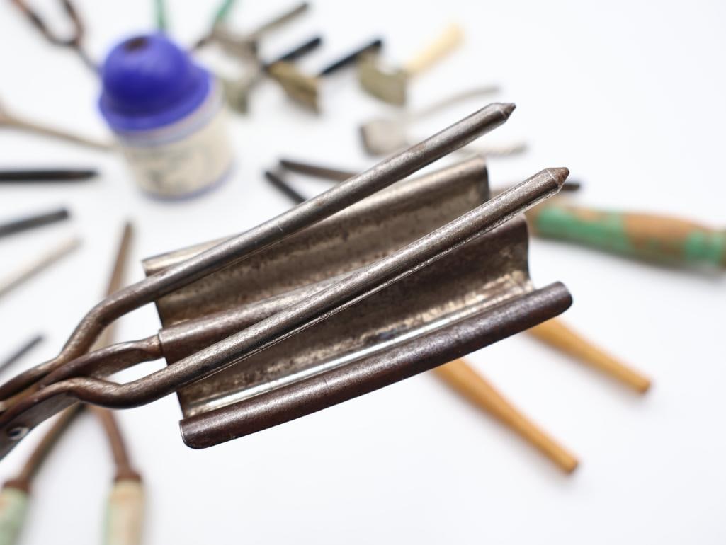 Collection of Antique and Vintage Hair Curling Irons, Razors & Barber Tools - 8