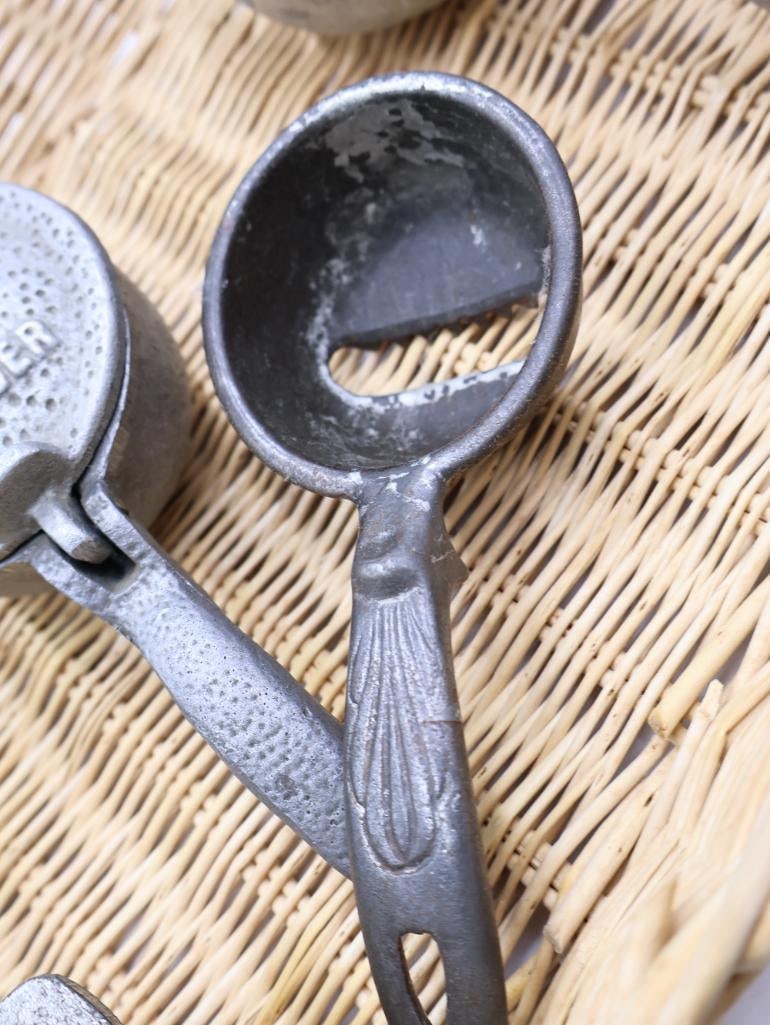 Antique Yankee and Gem Ice Shavers and Kitchen Tools - 13
