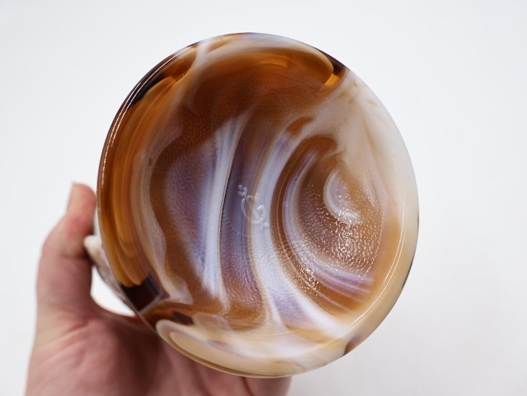 Caramel-and-white "End O' Day" slag glass owl - 5