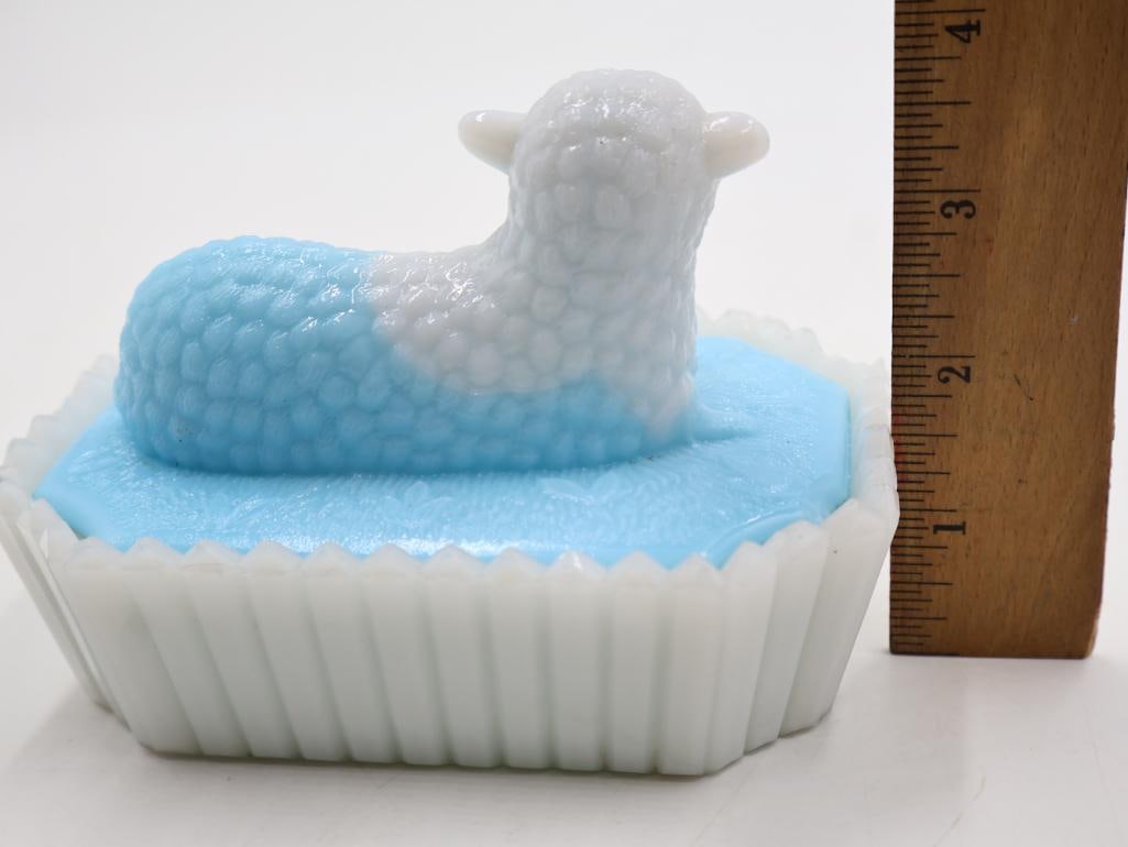 Vintage Westmoreland Blue and White Slag Milk Glass Covered Animal Dish Duo - 4