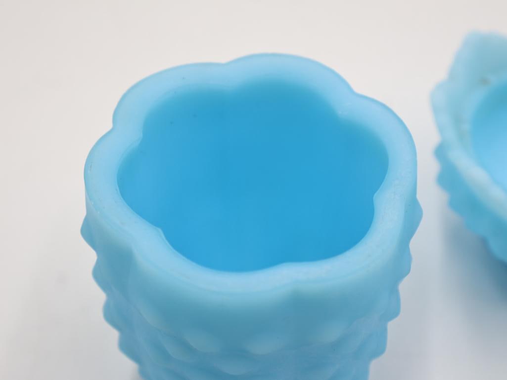 Vintage Blue Satin Glass Hobnail Fenton Fairy Lamp - 4