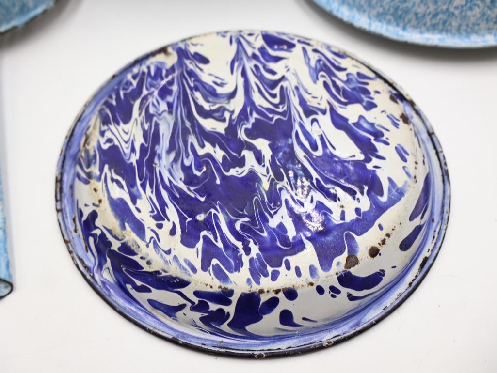 Vintage Blue and White Graniteware Enamelware Collection Colanders, Coffee Pots and Basin - 9