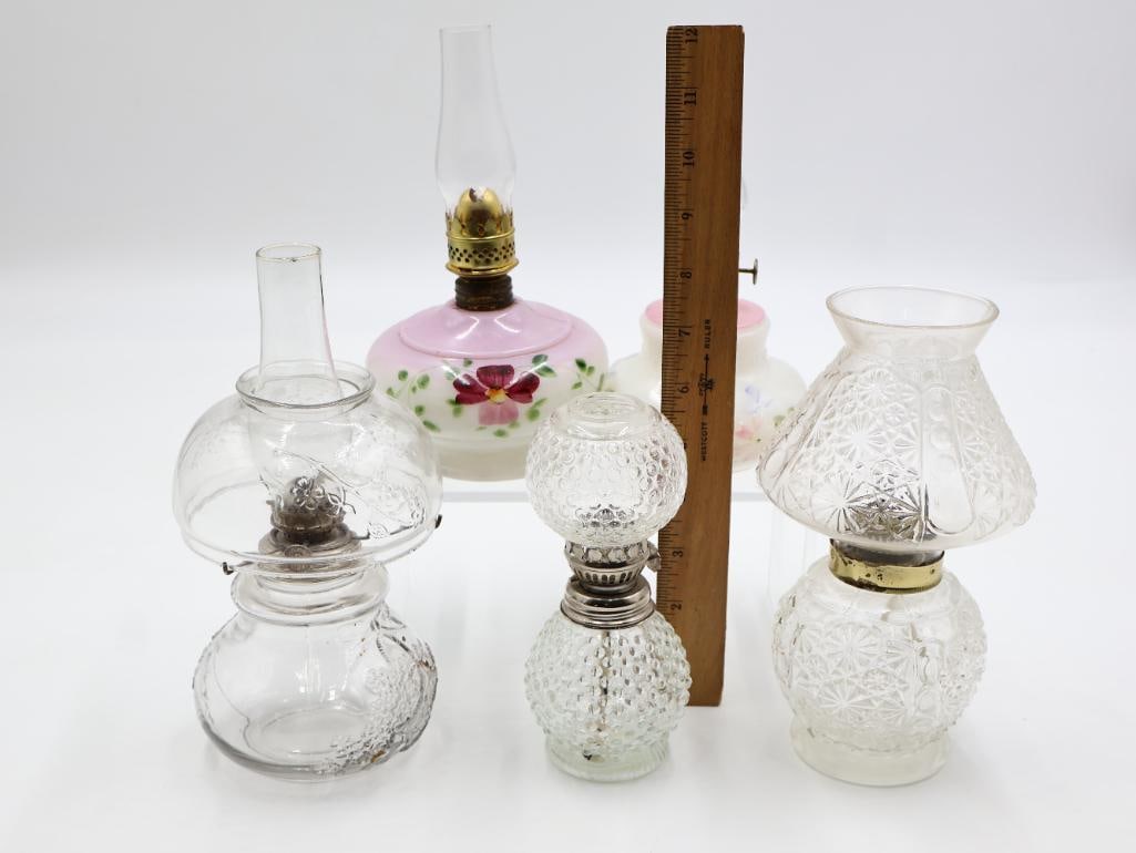 Collection of 5 Vintage Glass Oil Lamps - 2