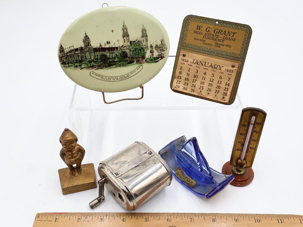 Vintage Americana Desk and Souvenir Lot - 3