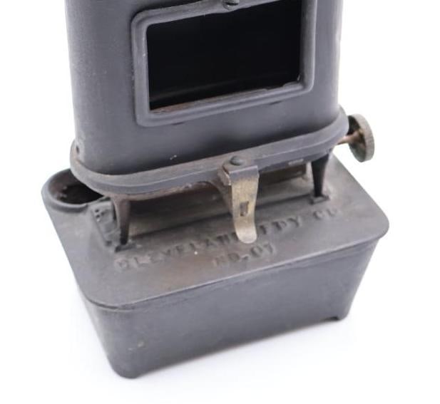 Antique Cleveland Foundry Co. kerosene sad iron heater stove - 2