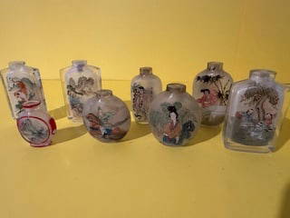 8 snuff bottles no cap: Collection of (8) Chinese Snuff Bottles no cap