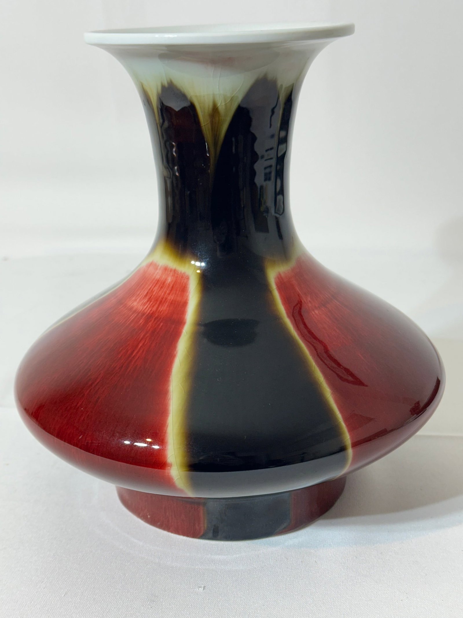 Vintage Chinese Sang De Boeuf Oxblood Red Porcelain Vase, Late 20th Century: Size H: 9” inch , W: 9” inch