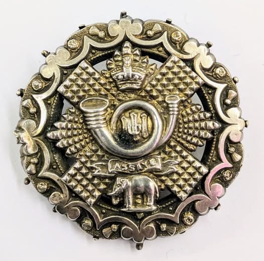 Highland light Infantry silver sweetheart brooch - NR (1 of 1)