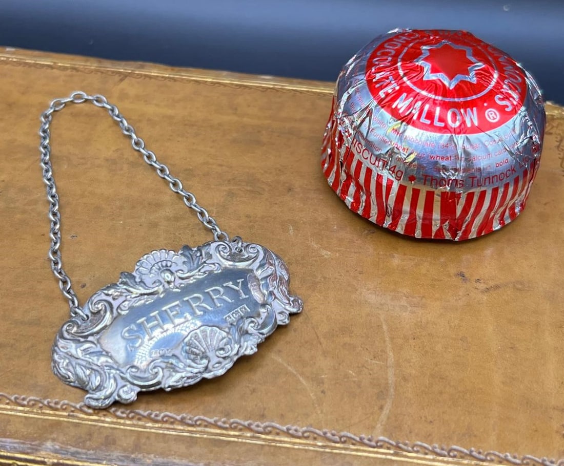 Silver Decanter Label - Sherry (1 of 2)