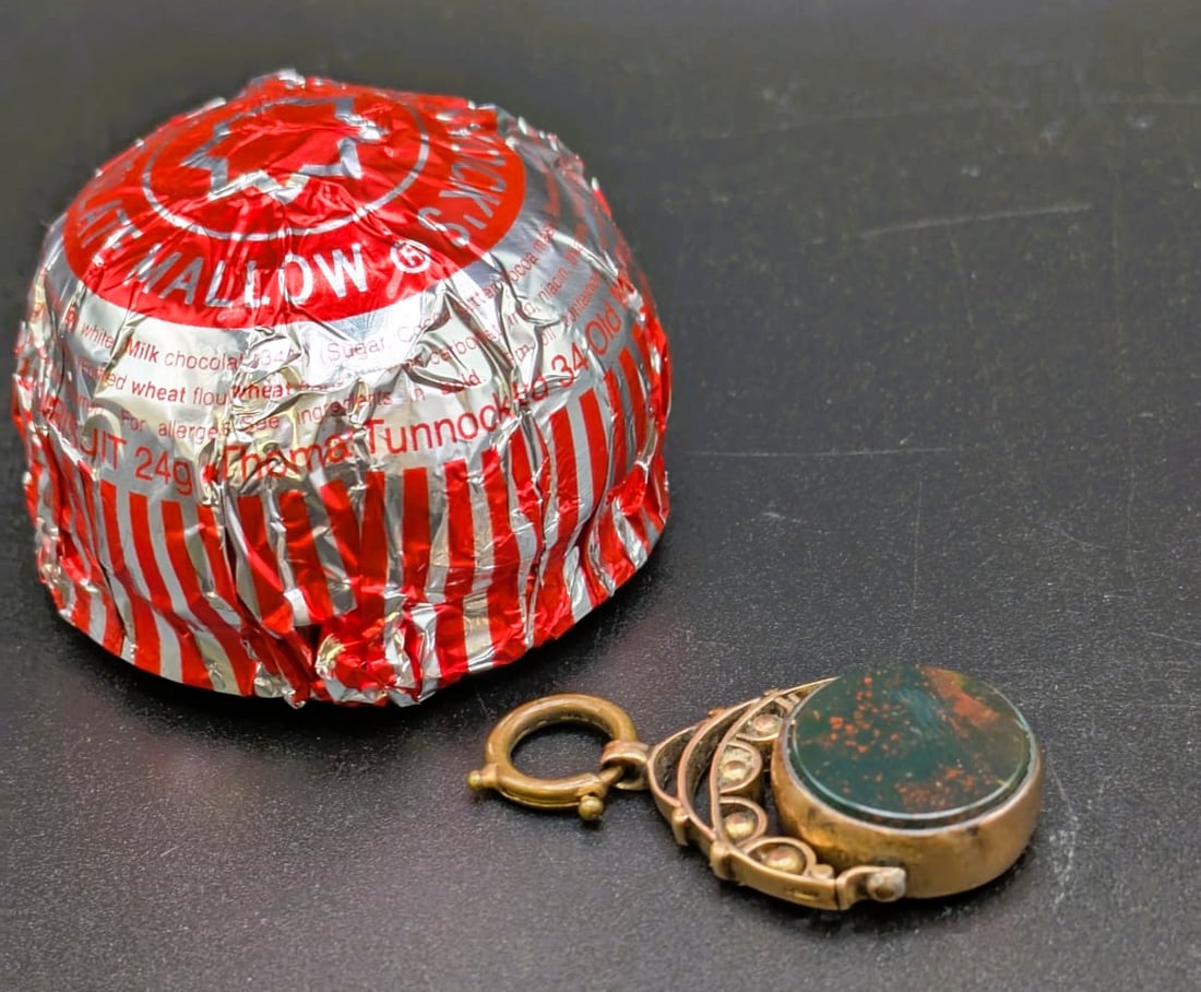 Victorian 9ct Gold Charm (1 of 4)