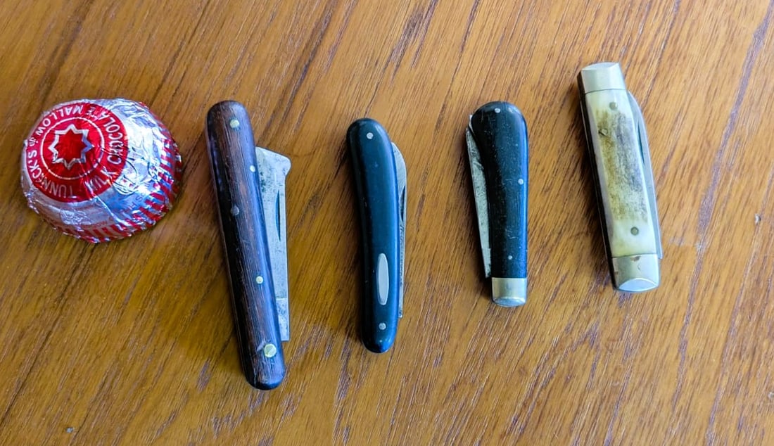 Small Collection of Pocket Knives (1 of 2)