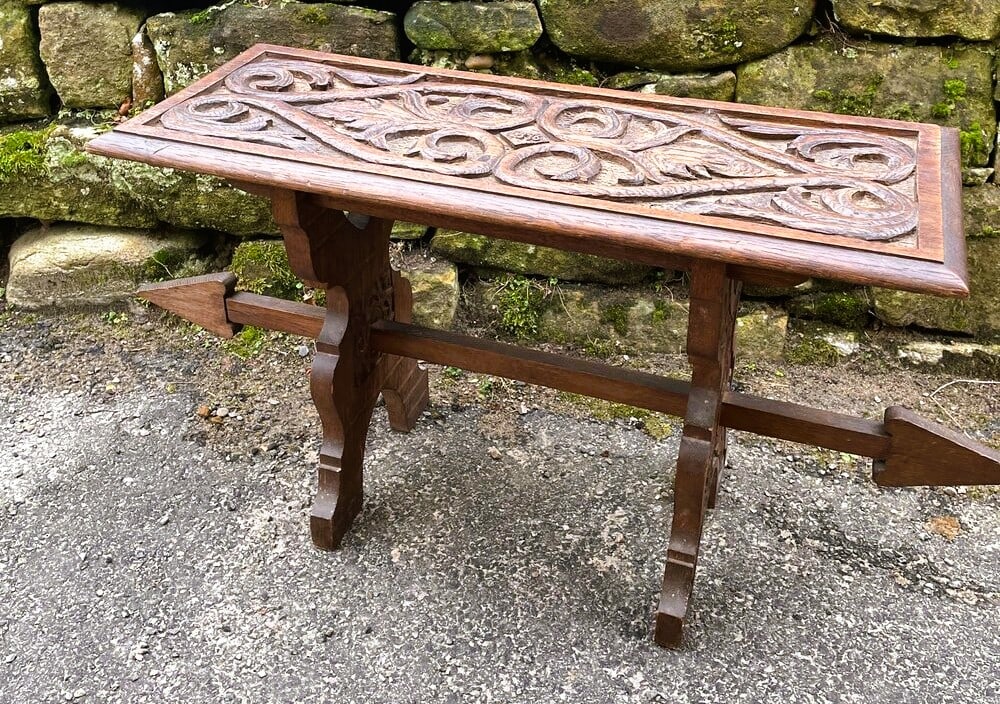 Cute little Marriage Stool (1 of 3)