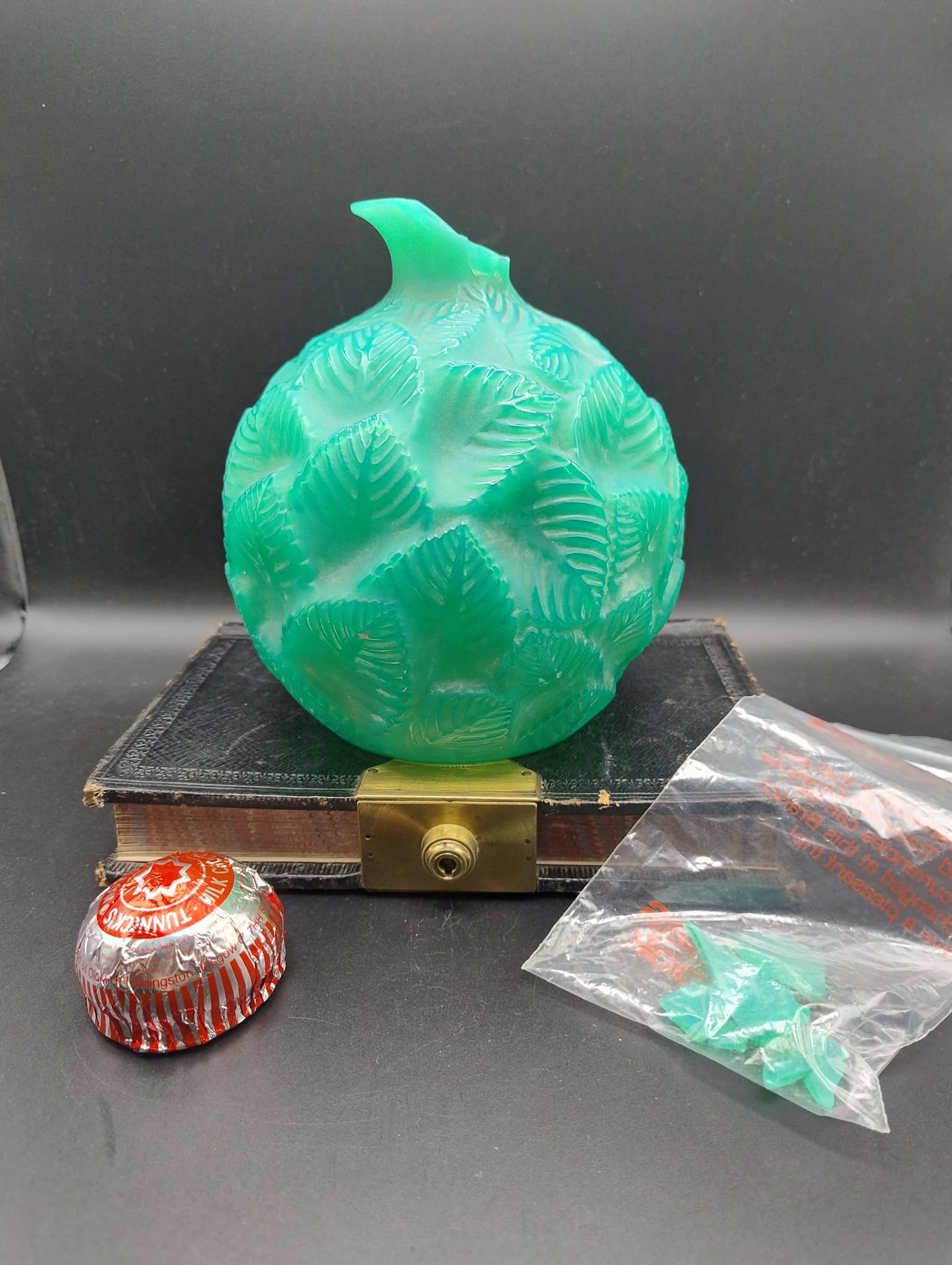 Damaged Lalique No 984 Vase (1 of 5)